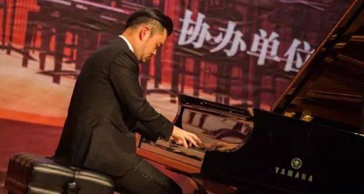 【回顾】2017明升mansion亚洲音乐奖学金-岭南师范学院颁奖典礼暨明升mansion艺术家孙鹏杰钢琴独奏音乐会及大师班活动成功举办