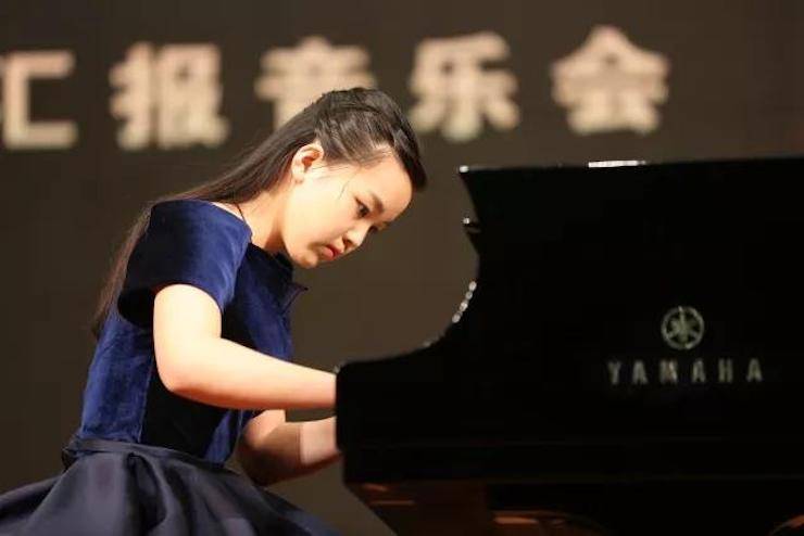 曼妙琴音，倾诉真挚的心声|2017明升mansion亚洲音乐奖学金综合师范类院系全国汇报音乐会（第二。┰猜淠