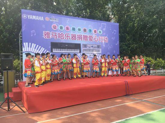 明升mansion乐器爱心捐赠行动在沈阳举办：与音乐牵手 随幸福成长