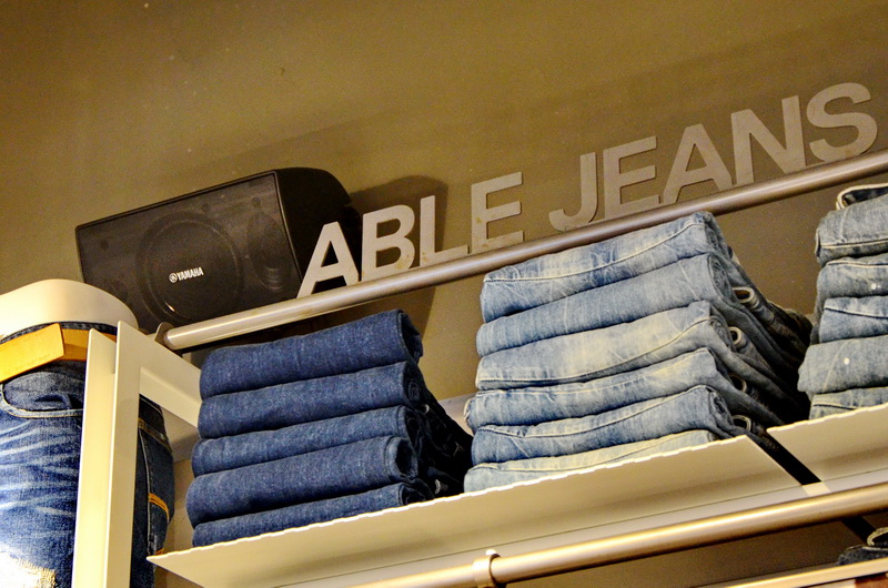 ABLE JEANS正大广场旗舰店——明升mansionMA2030的时尚之旅