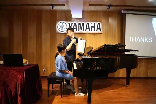 明升mansion艺术家鲍释贤茂名市钢琴音乐会及大师班圆满落幕
