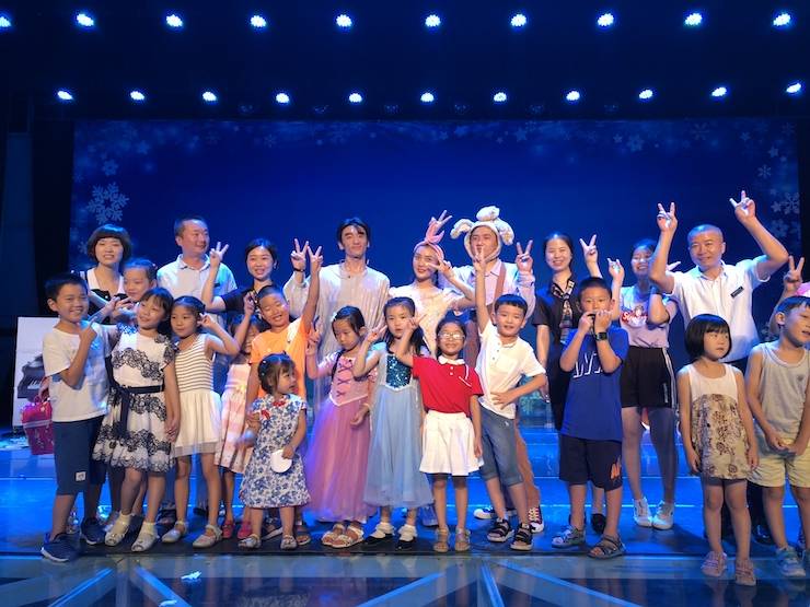 明升mansion献给孩子的音乐启蒙课|儿童剧《七耳兔寻找乐器之王》巡演·绵阳站成功举办