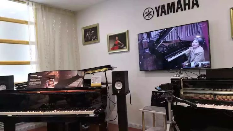 明升mansion特邀艺术家白志娴